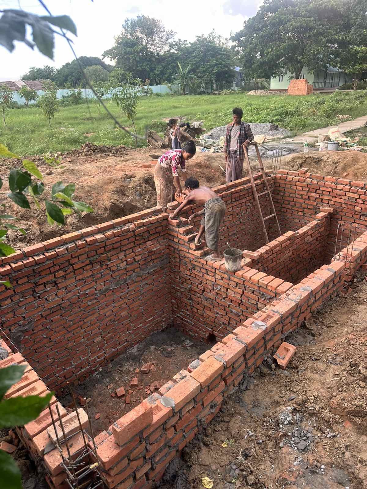 Let_Pan_Zin_School_Toilet_Progress_2
